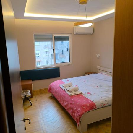 Myslym Shyri Lovely Top Apartment Tirana Buitenkant foto