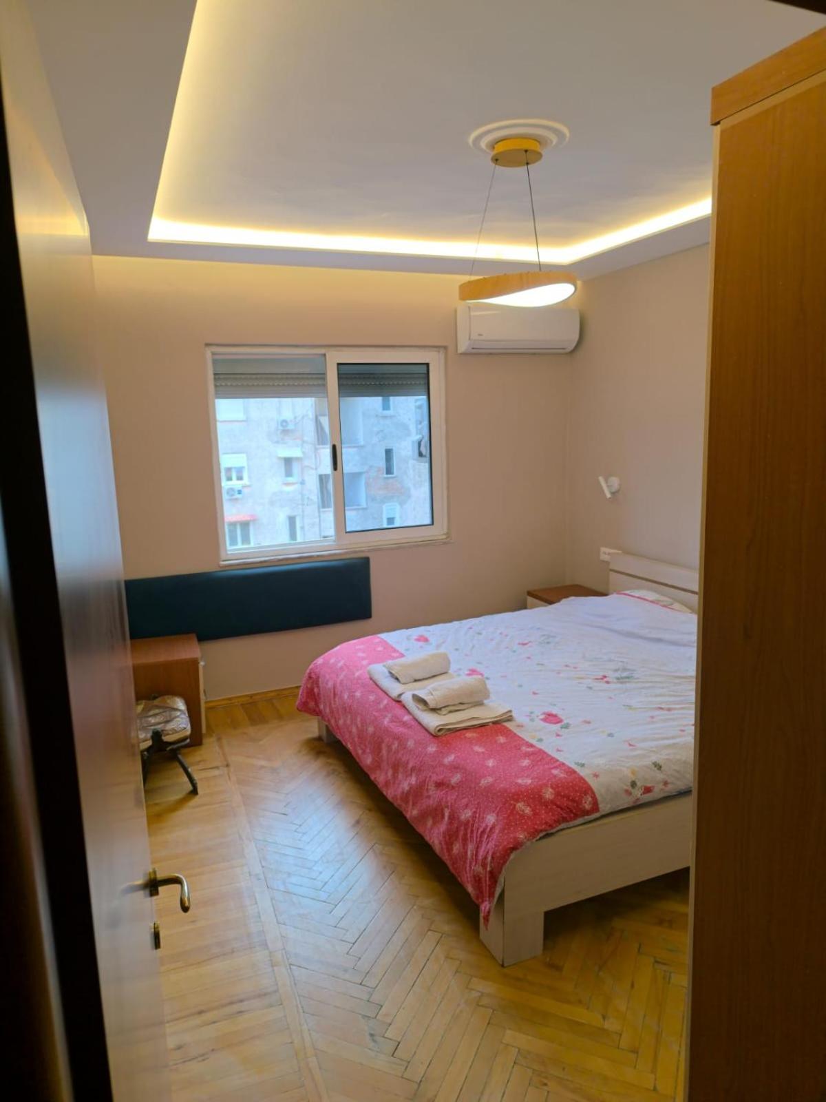 Myslym Shyri Lovely Top Apartment Tirana Buitenkant foto